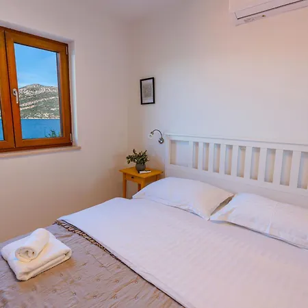 Adriatic Breeze - Sea View With Pool Near Korcula *